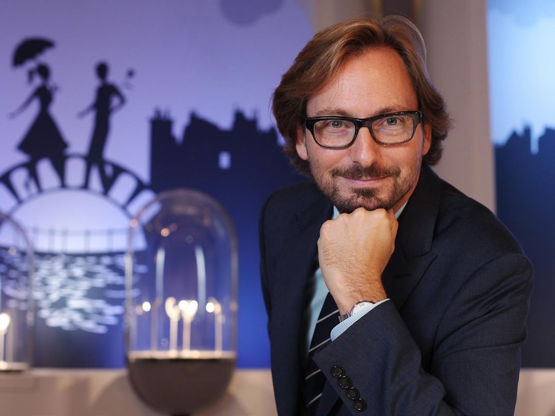 محاور المشاهير يلتقي Nicolas Bos المدير التنفيذي في  Van Cleef & Arpels