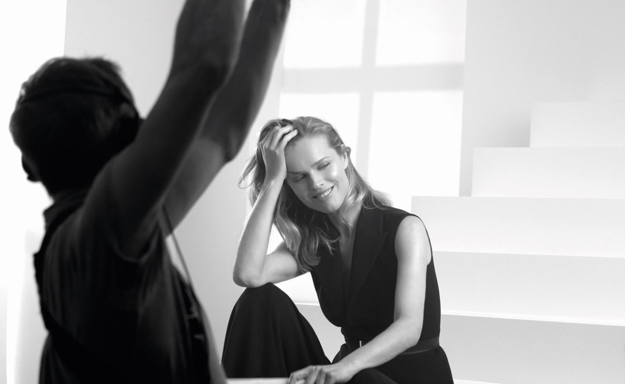 العارضة العالمية Eva Herzigova في حوار خاص: لا أسعى لأبدو بمظهر شخص آخر أو أن أكون شخصا آخر