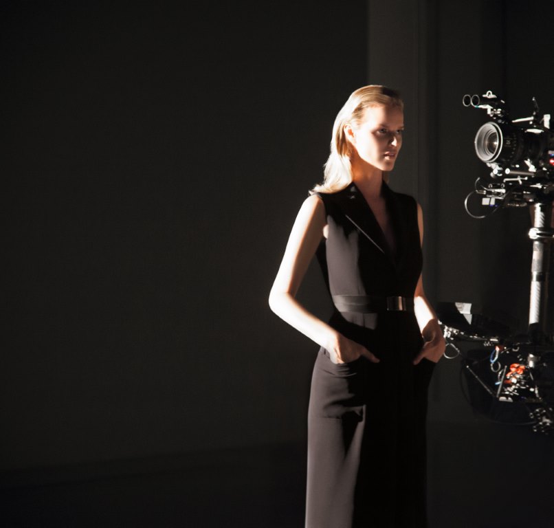 العارضة العالمية Eva Herzigova في حوار خاص: لا أسعى لأبدو بمظهر شخص آخر أو أن أكون شخصا آخر