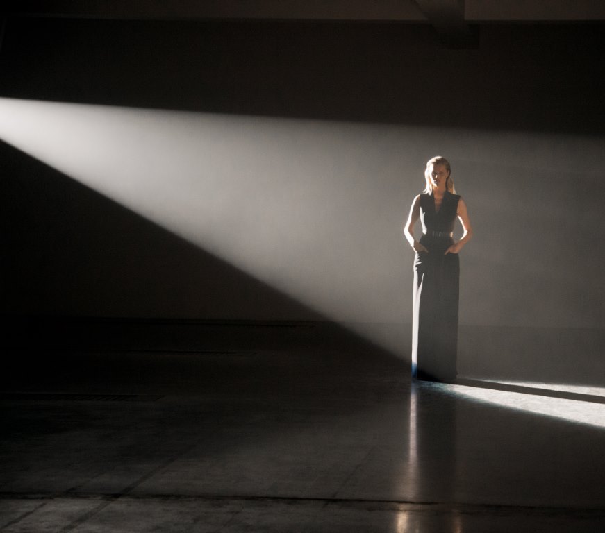 العارضة العالمية Eva Herzigova في حوار خاص: لا أسعى لأبدو بمظهر شخص آخر أو أن أكون شخصا آخر