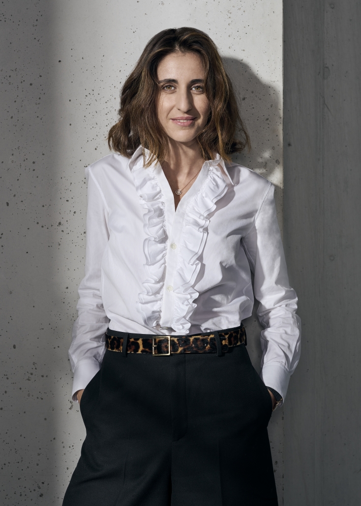 اعتدنا مع دار الساعات والمجوهرات الفاخرة "بياجيه"Piaget  على تعقب رحلة الشمس في السماء عبر الغوص في الألوان الساحرة