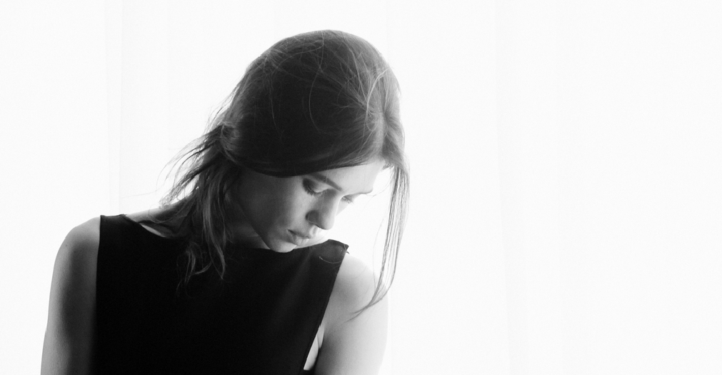 نجمة عالم فالينتينو الجديدة تتحدث لمحاور المشاهير عدنان الكاتب