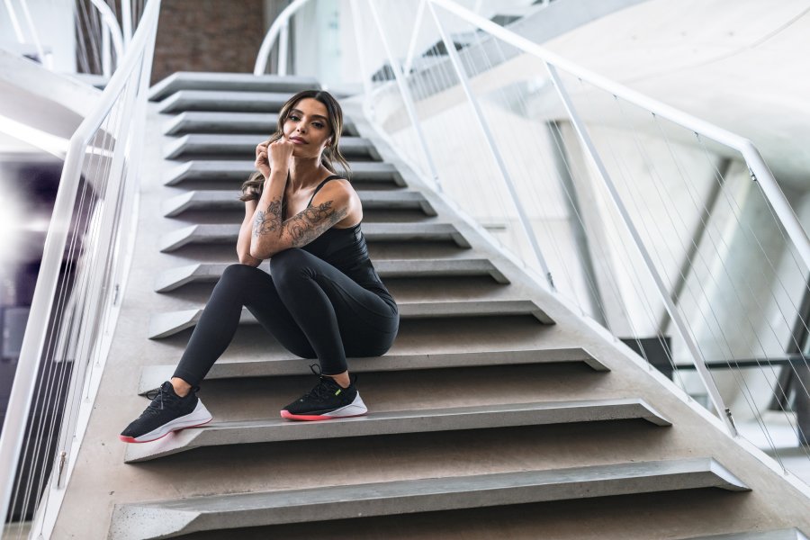 خبيرة الموضة واللياقة البدنية Yalda Golsharifi: أرغب فـي مشاركة ما أحبّه مع الآخرين