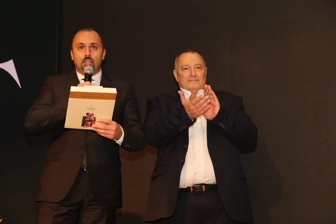 عدنان الكاتب محاور المشاهير رئيس أوسكار العطور: