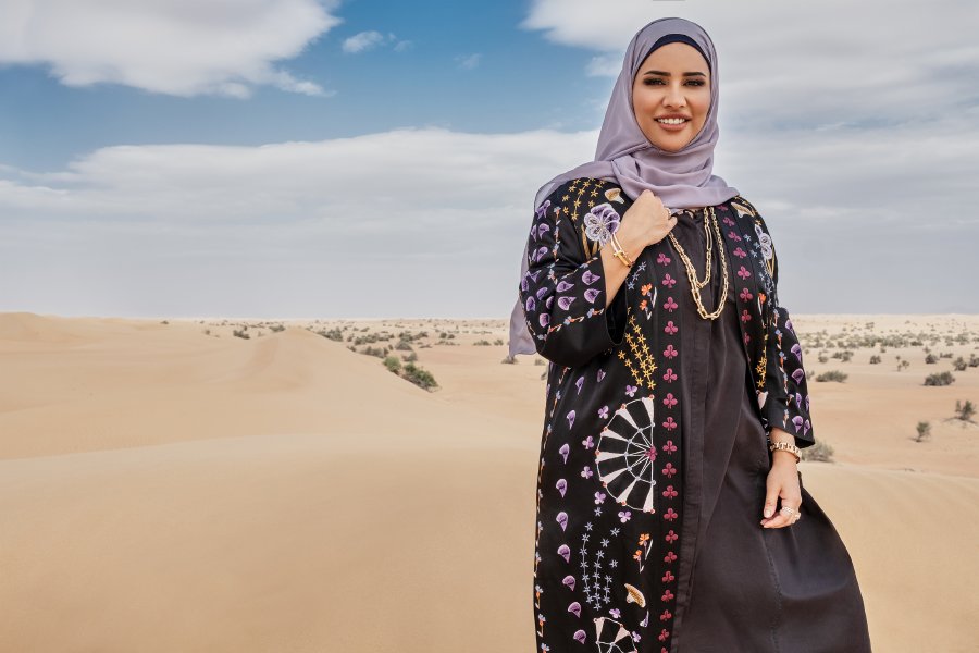 القيادية الإماراتية الشابة هند بن دميثان: الجمال الداخلي ينبع الجمال الخارجي