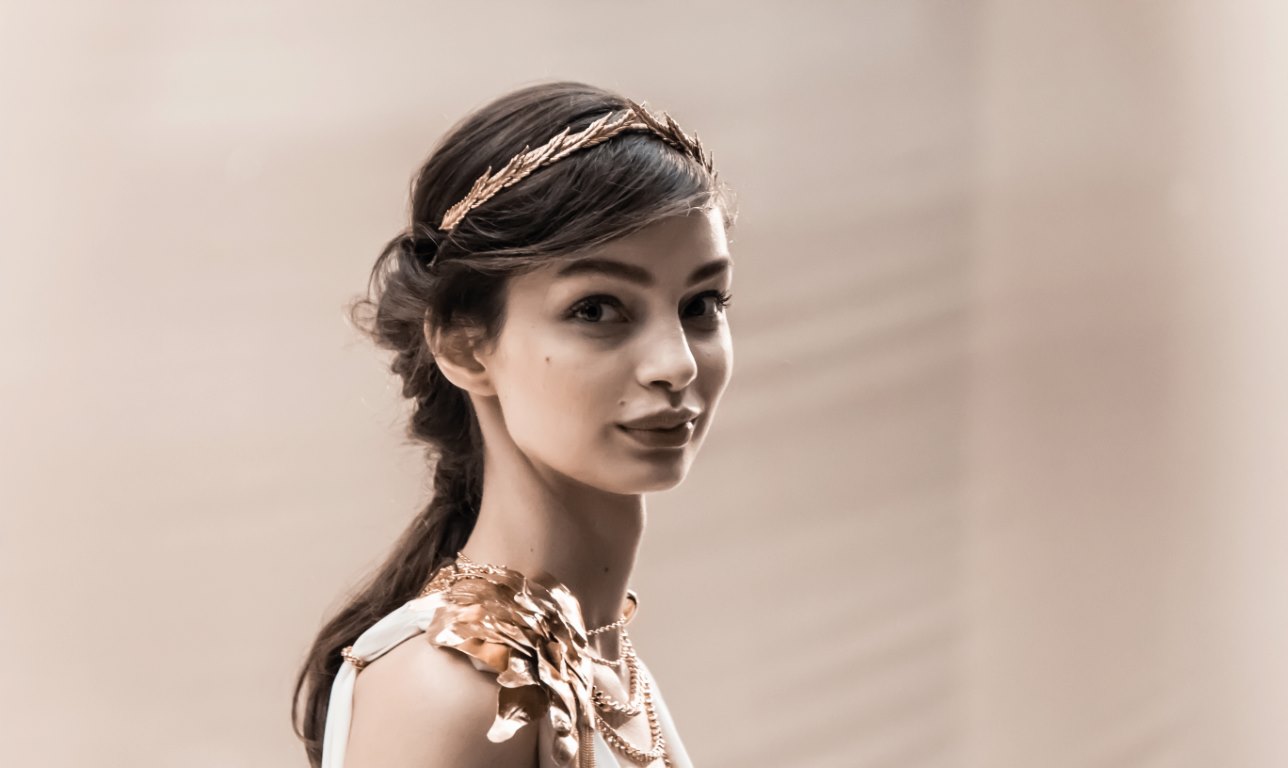  عدنان الكاتب مع النجمة البرازيلية "لوما غروتيه"Luma Grothe 