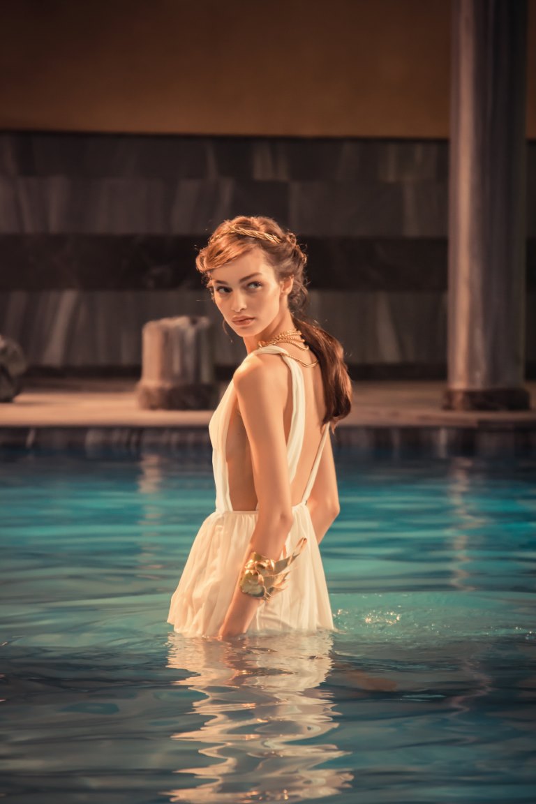  عدنان الكاتب مع النجمة البرازيلية "لوما غروتيه"Luma Grothe 