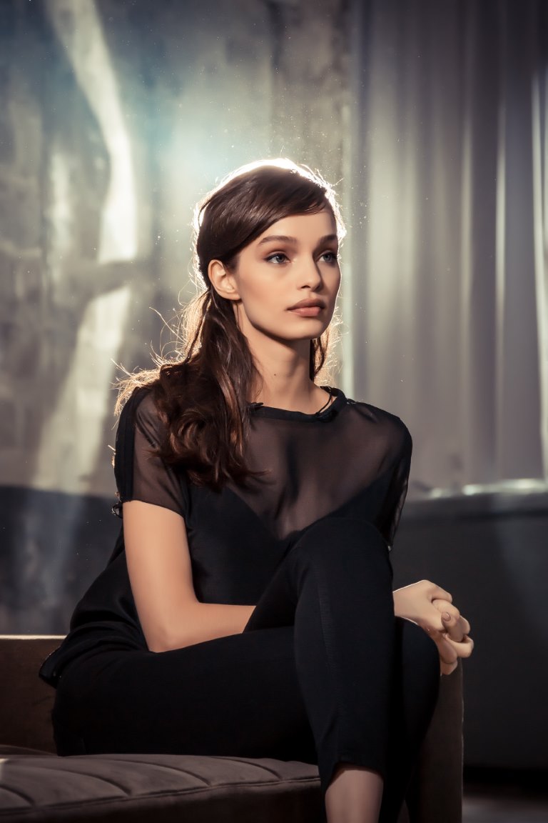  عدنان الكاتب مع النجمة البرازيلية "لوما غروتيه"Luma Grothe 