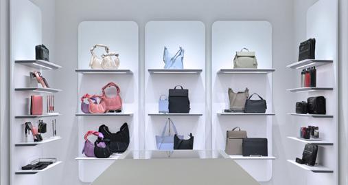 فيكتور سانز المدير الإبداعي لـ "تومي": هدفنا تقديم فن نعيش تجربته من خلال الحركة