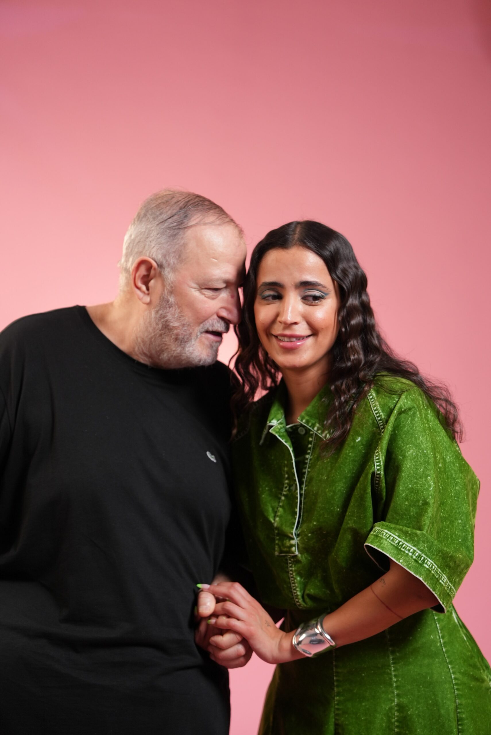 محاور المشاهير عدنان الكاتب يحاور أضواء بدر