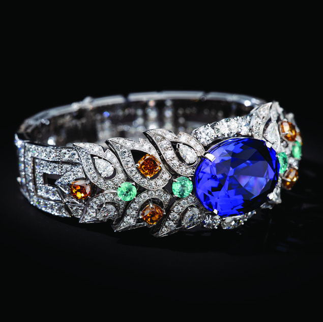 مجموعة مجوهرات "غوتشي" الراقية الجديدة 140 تحفة فنية فريدة