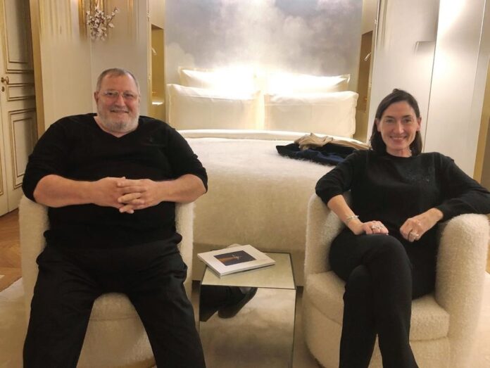 محاور المشاهير عدنان الكاتب يحاور Hélène Poulit-Duquesne: مجموعتنا تتمحور حول الإبداع والعاطفة