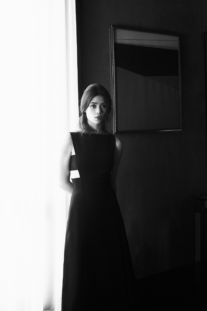 نجمة عالم فالينتينو الجديدة تتحدث لمحاور المشاهير عدنان الكاتب