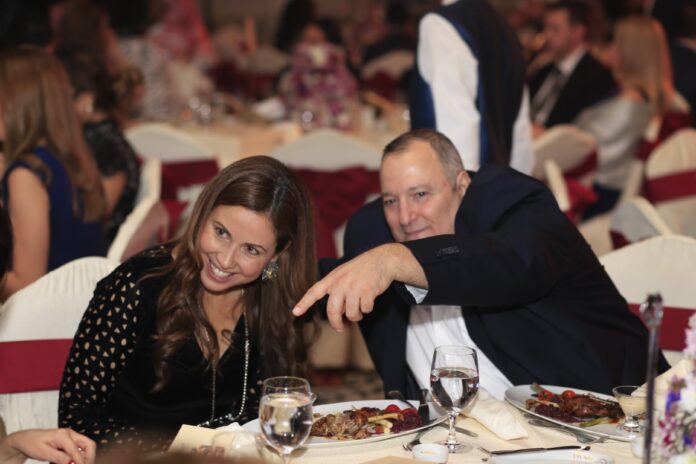 عدنان الكاتب محاور المشاهير رئيس أوسكار العطور: